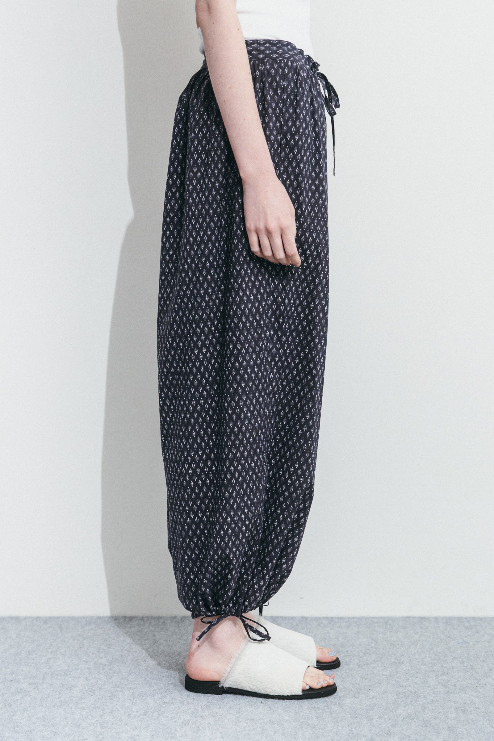 Terri Pants Tree Navy
