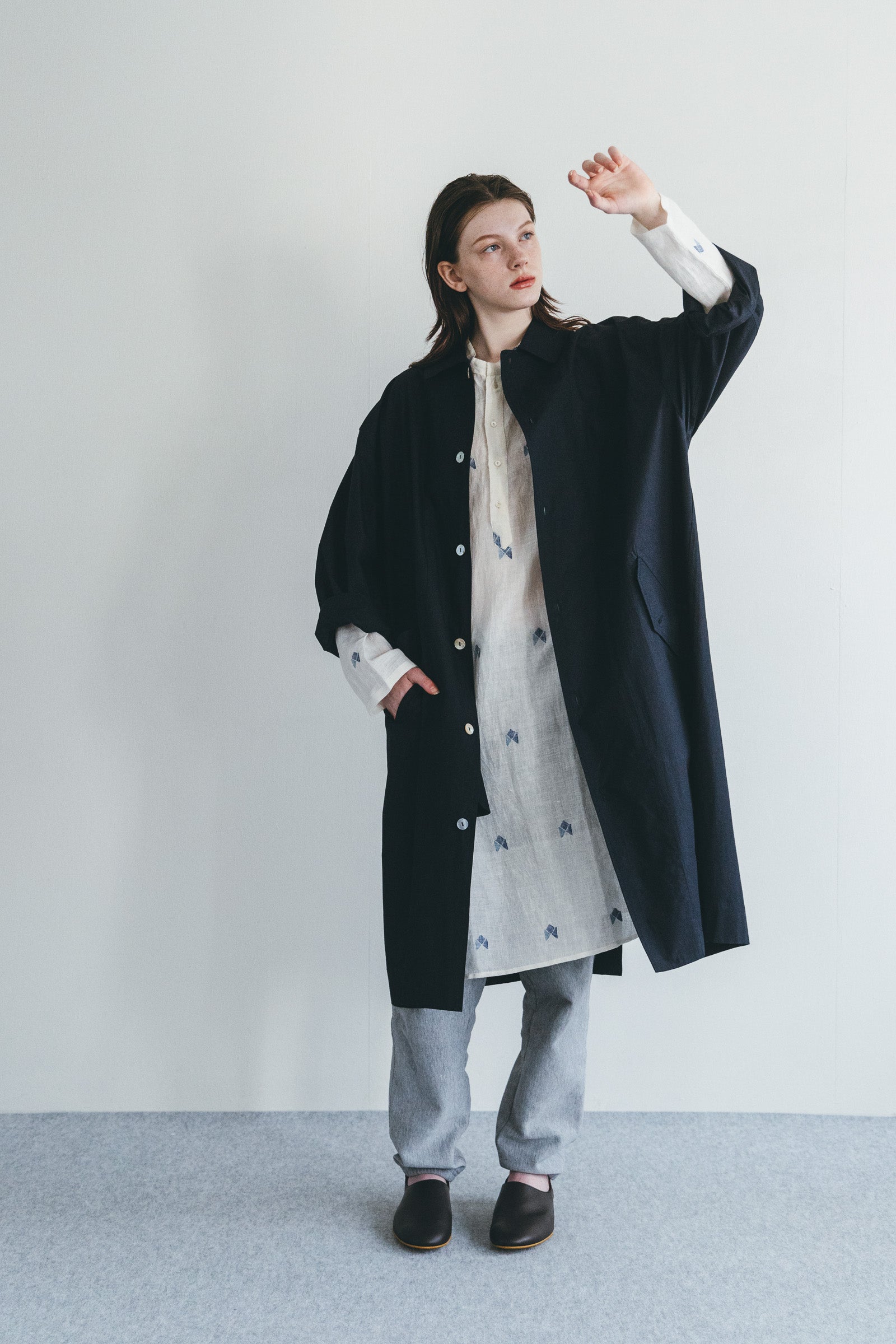 Women Pointed Collar Buttoned Long Coat - Navy