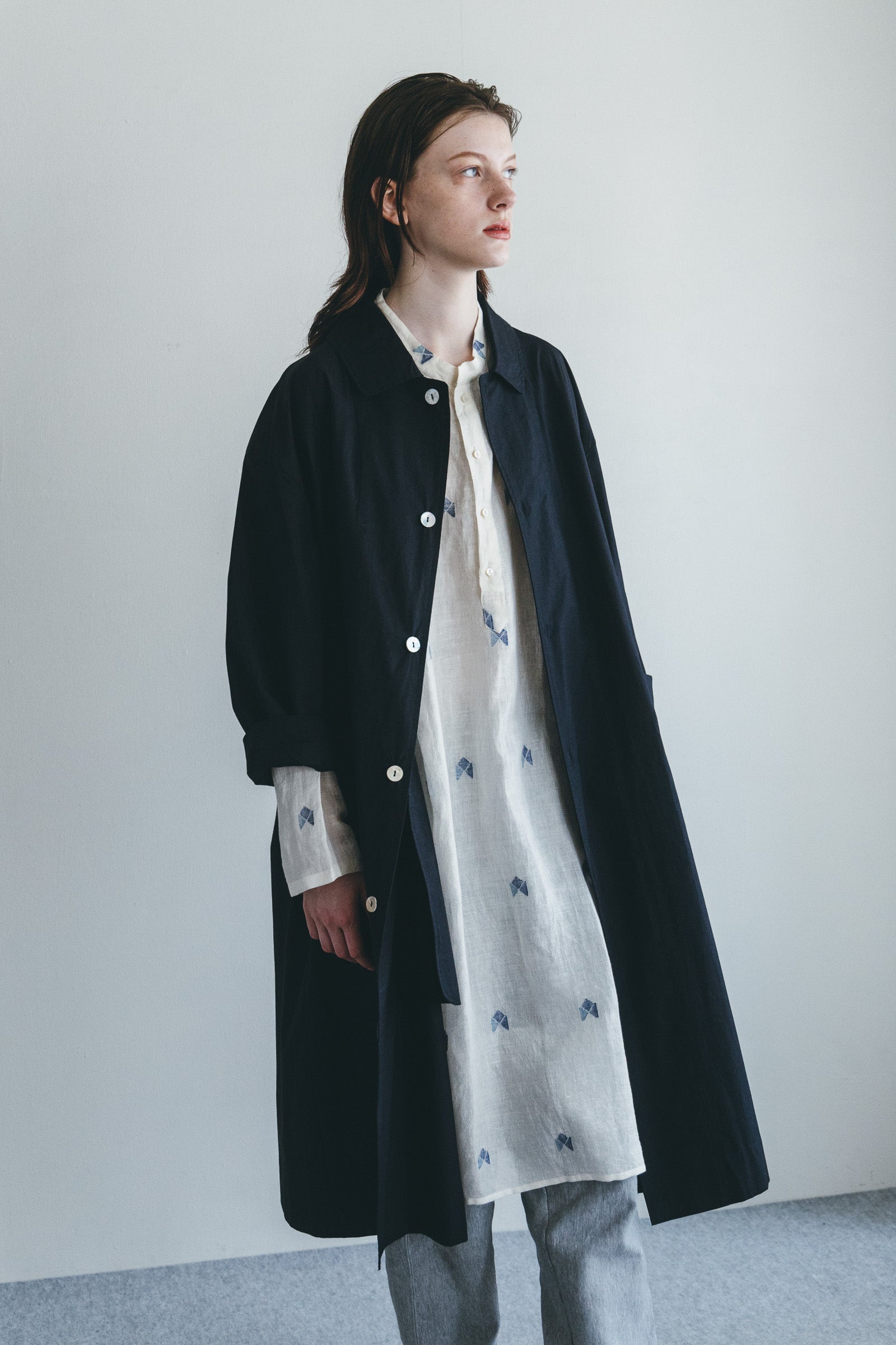 Women Pointed Collar Buttoned Long Coat - Navy