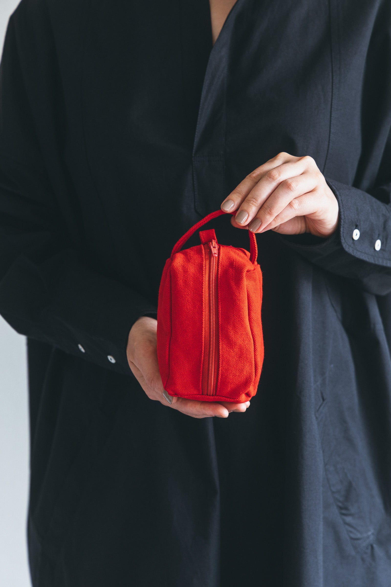 Cotton Canvas Pouch with Zipper - Red