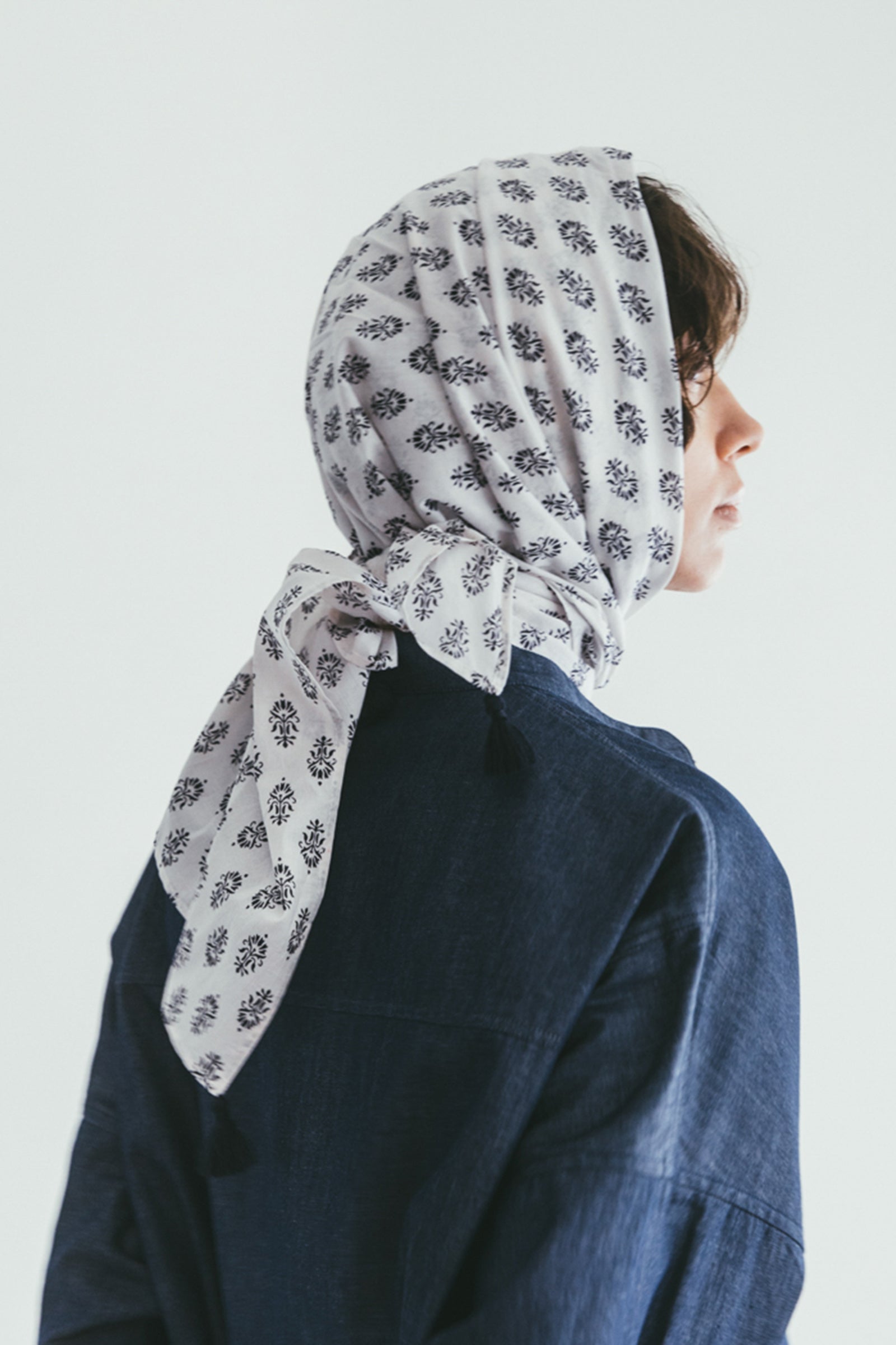 Cotton Square Scarf - Print Black