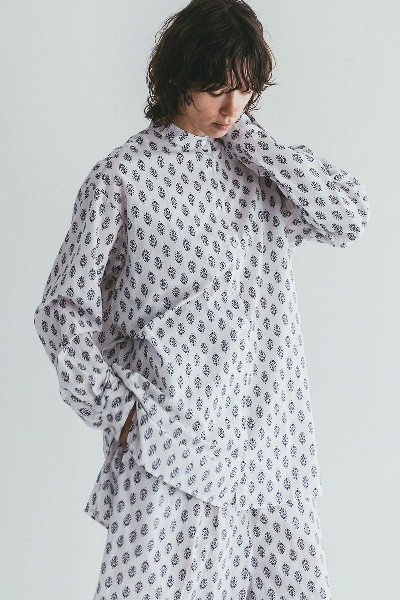 Band Collar Summer Sheer Women Shirt - Print Black