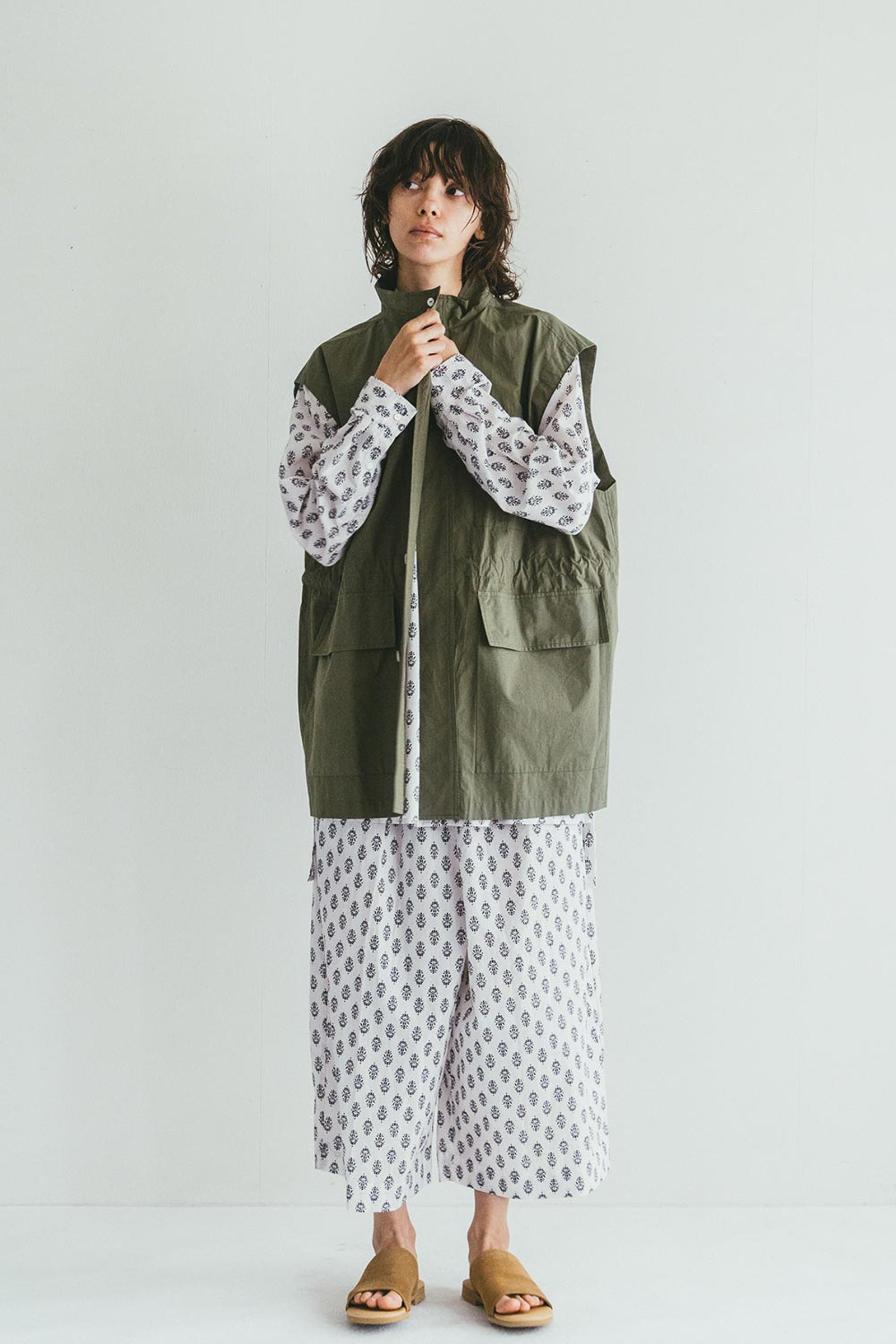 Women Sleveless Buttoned Cotton Vest - Sage Green