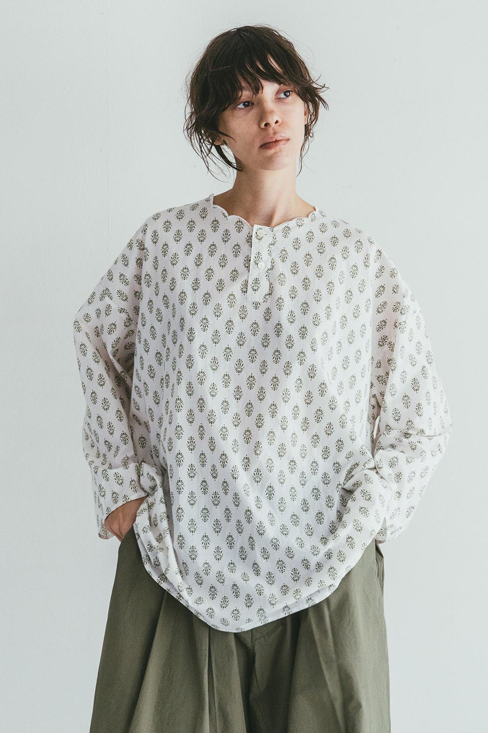 Casual Scallop Collar Shirt - Print Sage