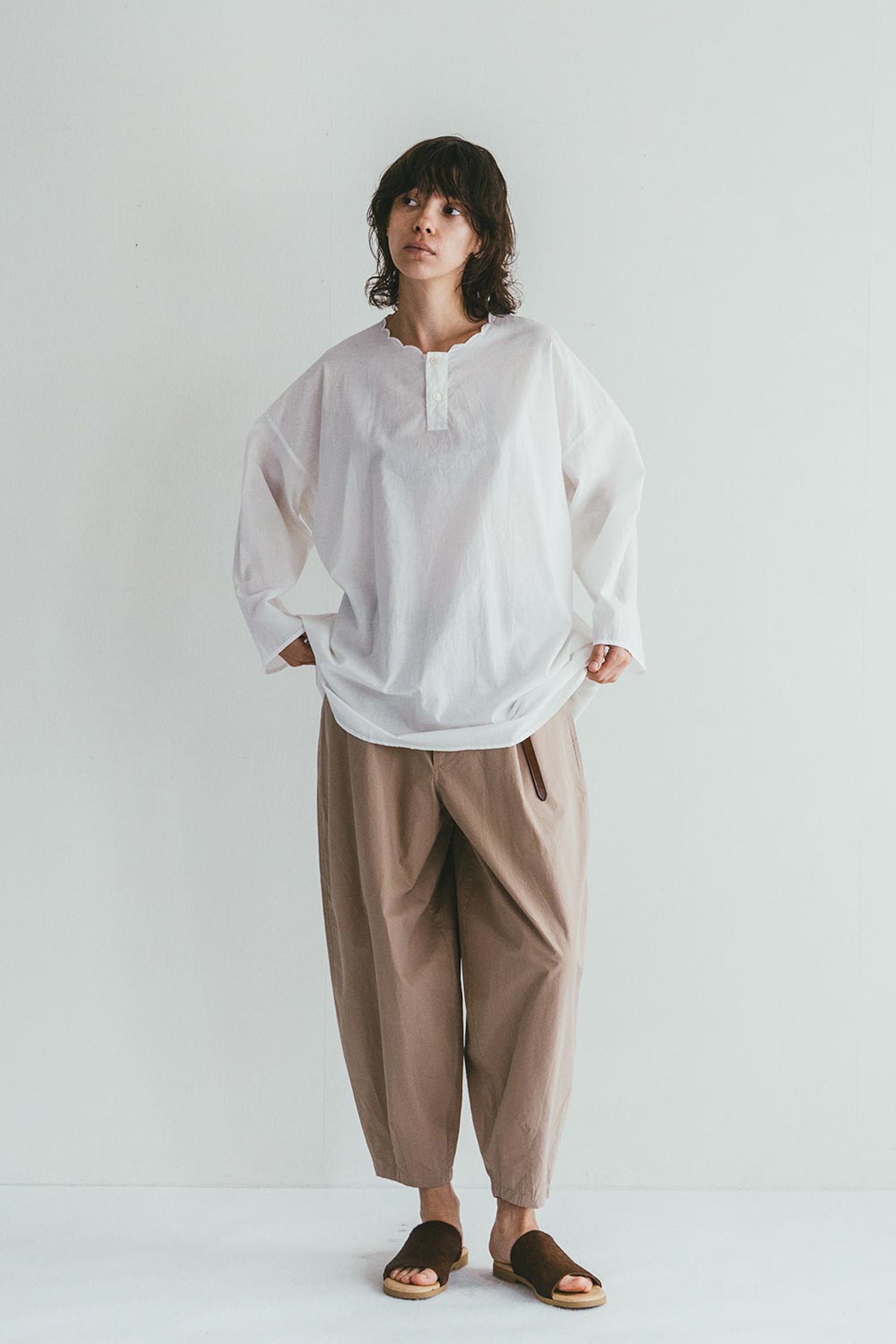 Casual Scallop Collar Shirt - Off White