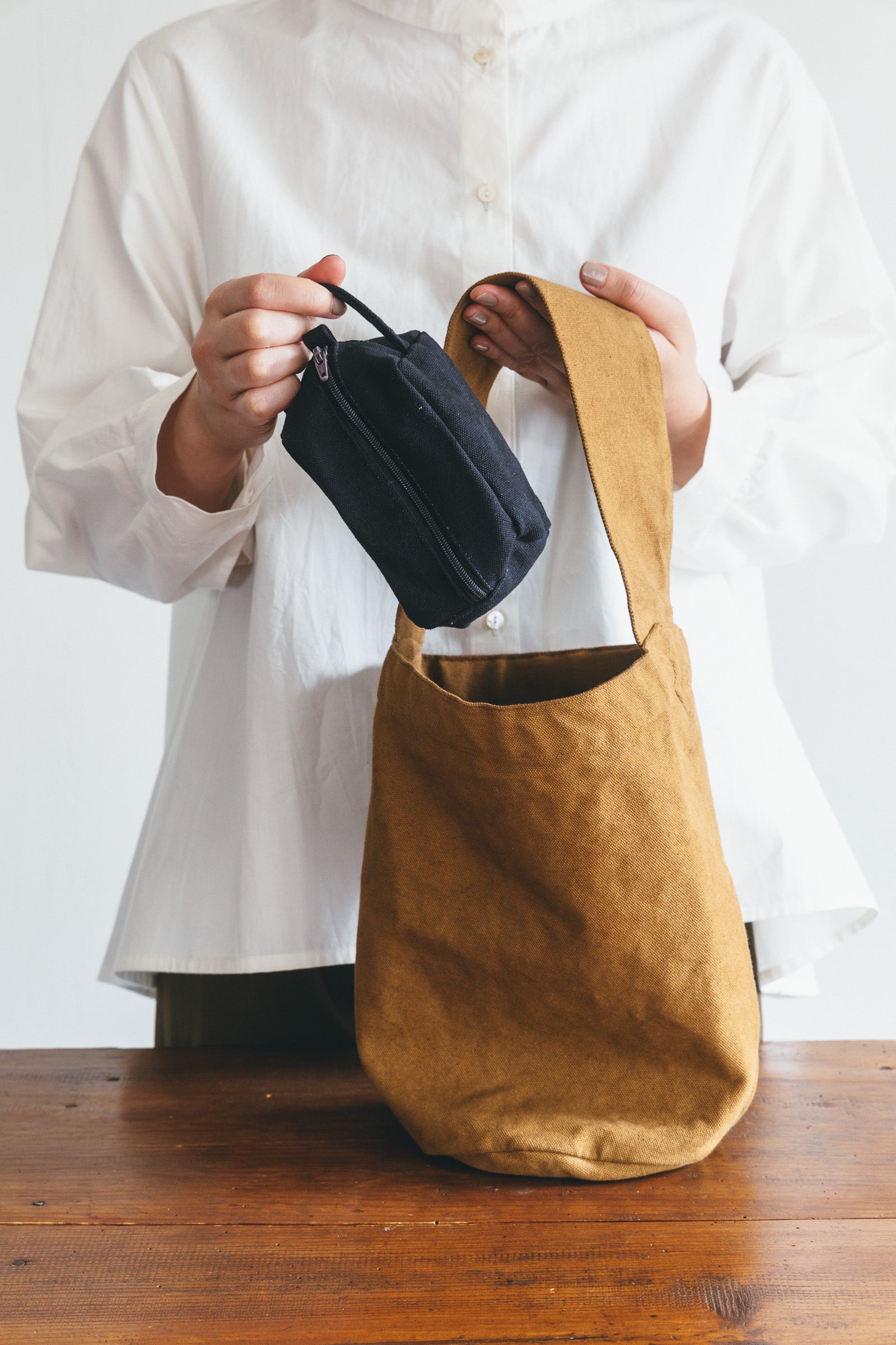 Cotton Canvas Small Bucket Tote Bag - Amber