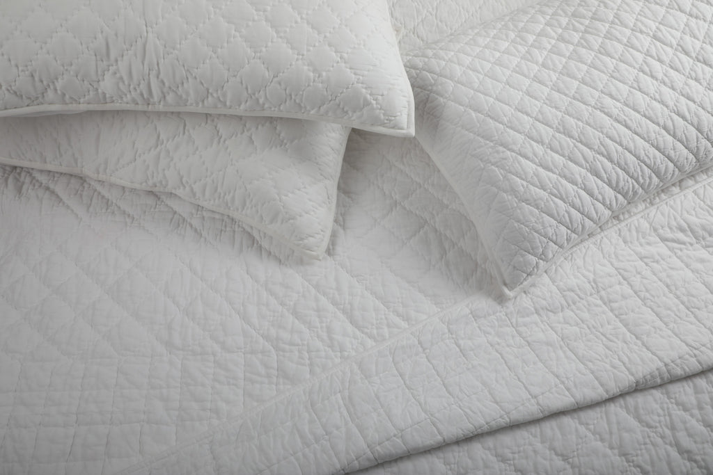 Pearl White- All Weather Organic Quilt Coverlet